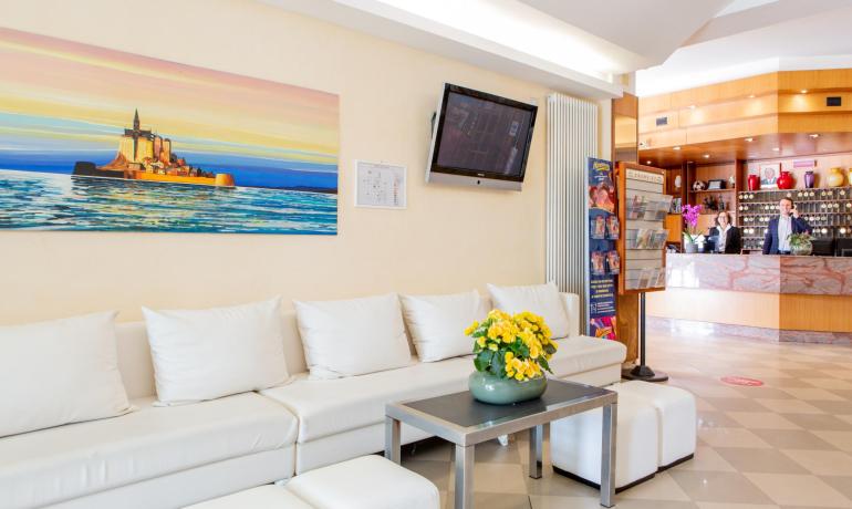 lungomarehotel en offer-in-august-in-cervia-in-seafront-hotel 013